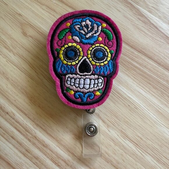 Vintage Dead Sugar Skull Retractable Reel Name Badge Holder w Clip Embroidered P - Picture 1 of 3